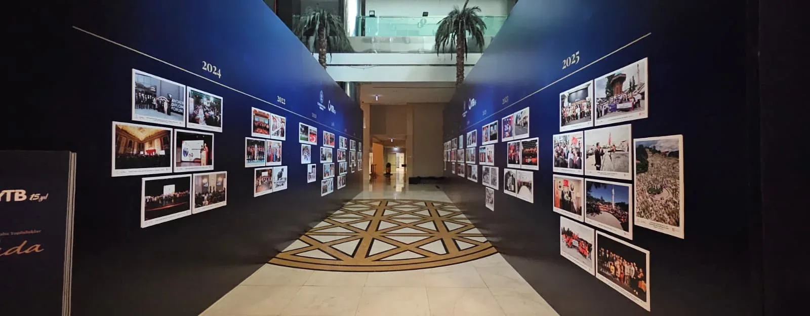 YTB’nin 15 yıllık çalışmalarını 2022–2025 fotoğraflarıyla anlatan koridor sergisi.
